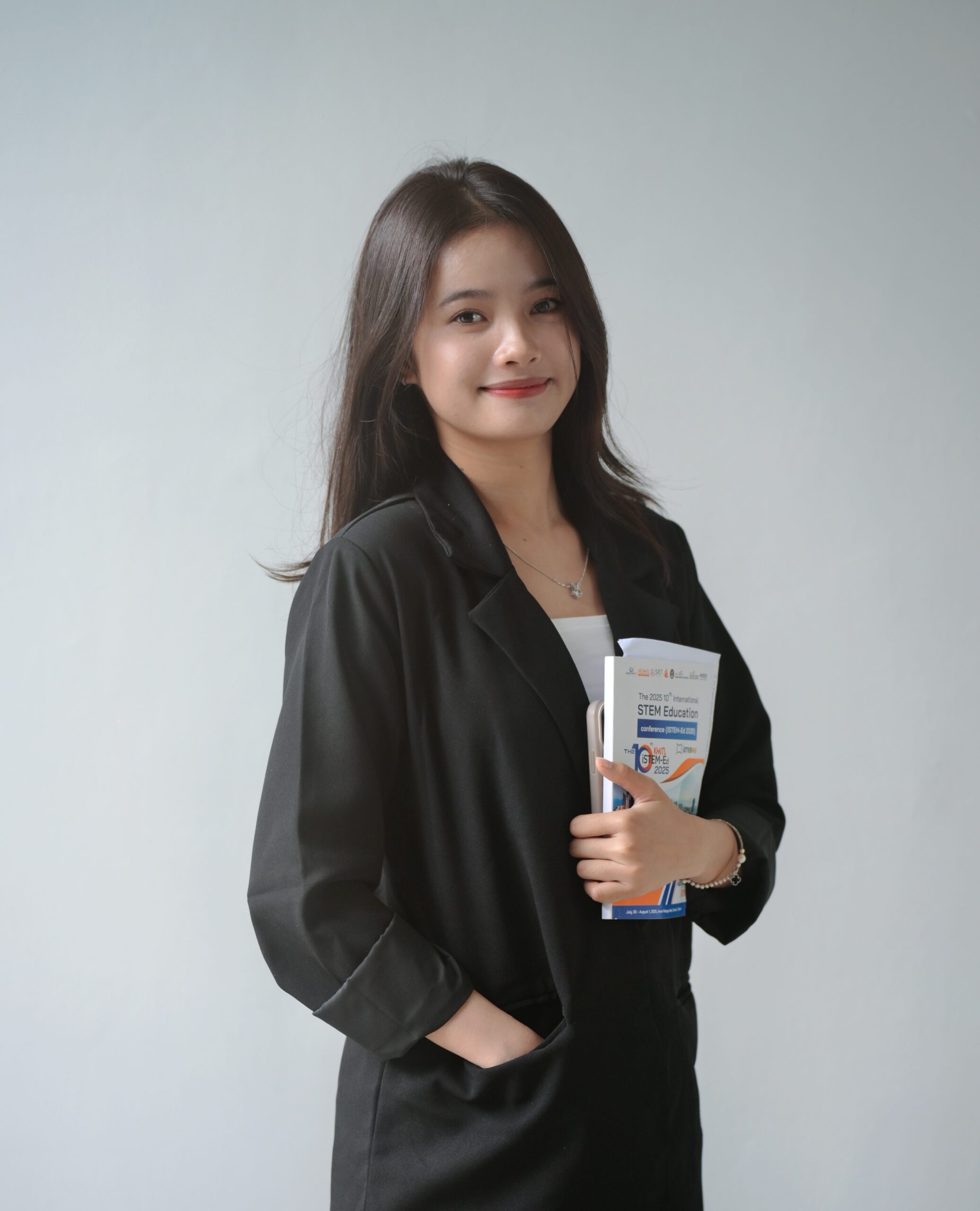 Châu Trần Huỳnh Ngân